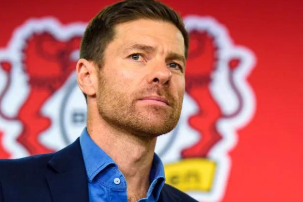 勒沃庫森現任主教練是誰？