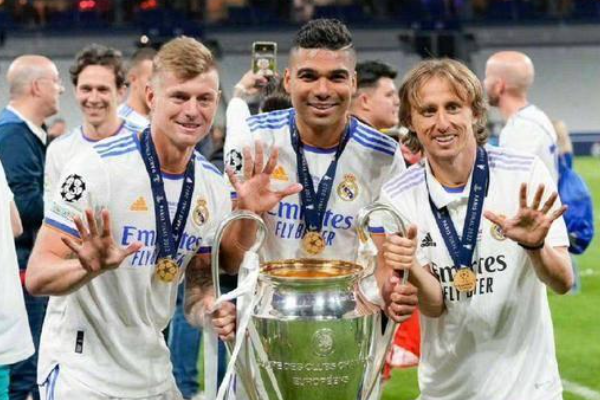 典禮三中場(chǎng)誰(shuí)是核心？