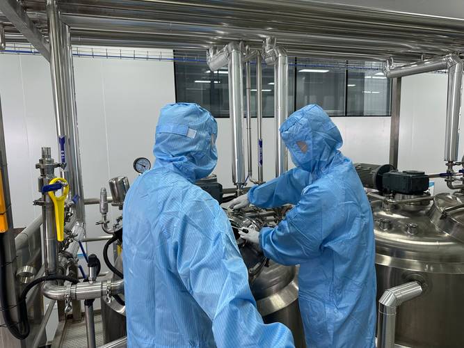 化妝品套盒貼牌加工定制找怎樣的工廠生產比較好,黛美雅詩化妝品加工